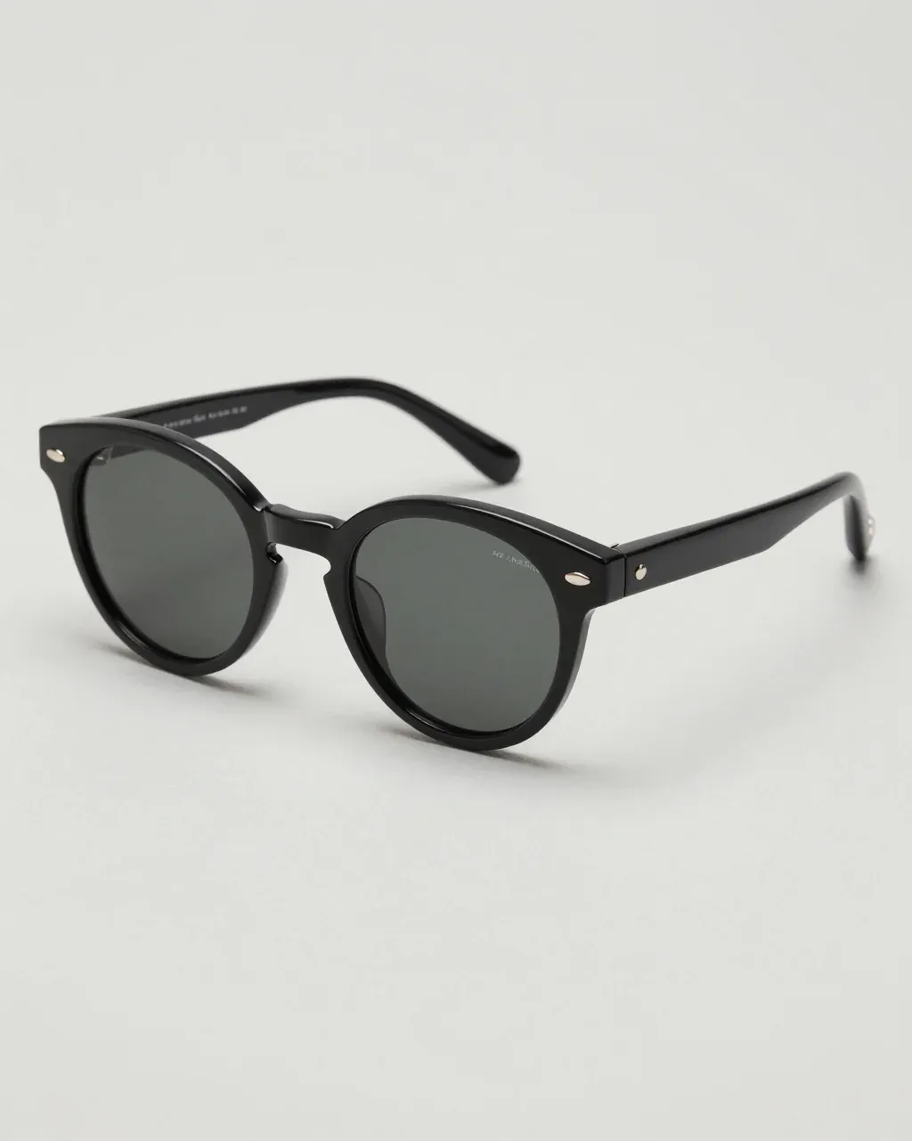 ECLIPSE 01, three-quarter view